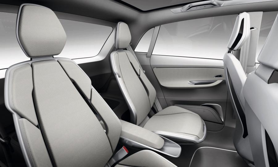 Интерьер Audi A2 Concept 2011 года  (фото 16 из 32)